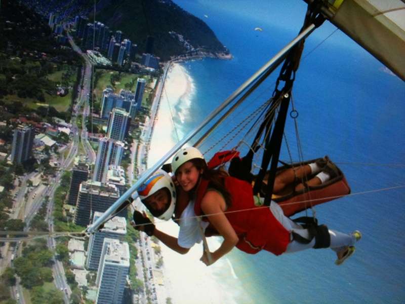 Sara practicando deportes de aventura en Brasil